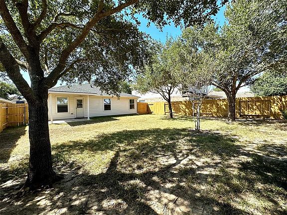 3rd image of 19126 Lilywood Springs Dr
