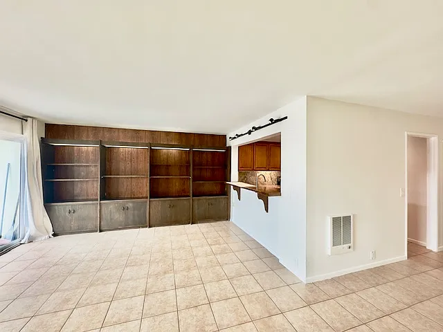 79 Antigua Ct — Photo 5