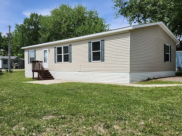 206 Burnsville Cir, Burnsville, MN 55306