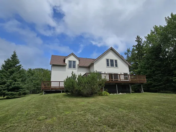 198 Graham Ave, Saint Ignace, MI 49781