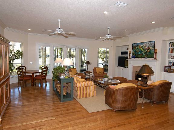 Great Room openning to Lanai