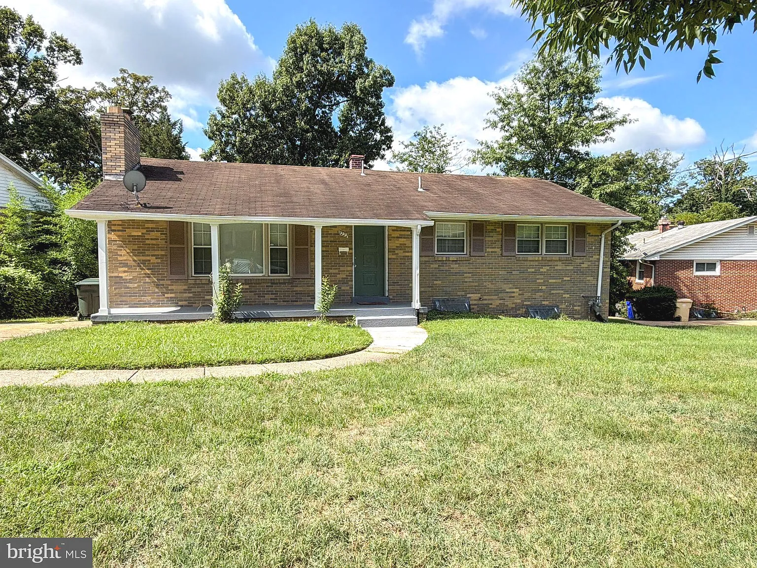 3 bed, 1342 sqft, $3,300 — Photo 1