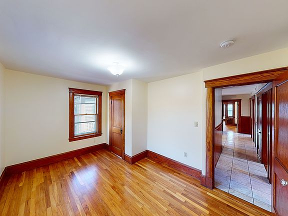 4th image of 101 Jackson St #3