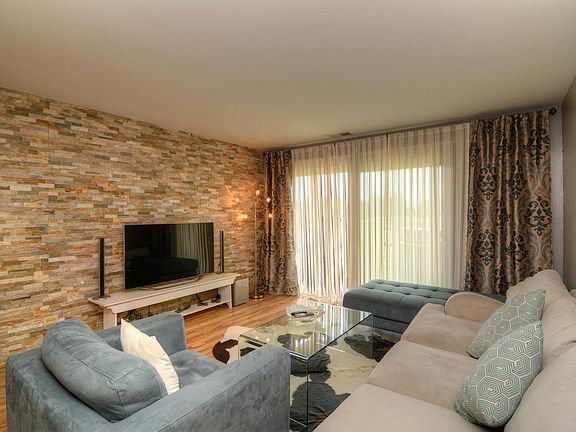 4th image of 206 Glengarry Dr APT 106
