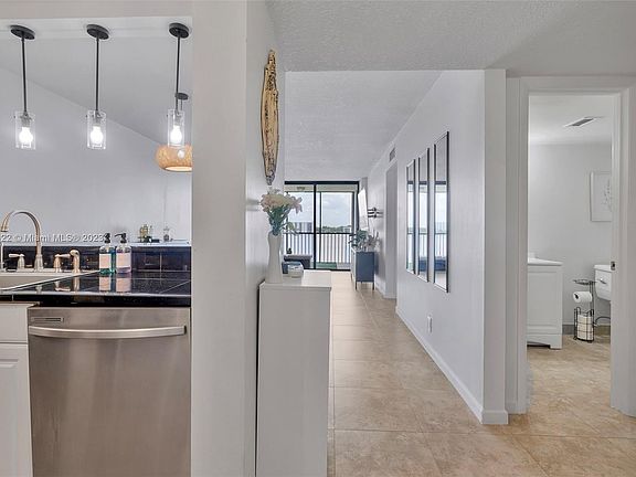 2nd image of 114 Lake Emerald Dr APT 406
