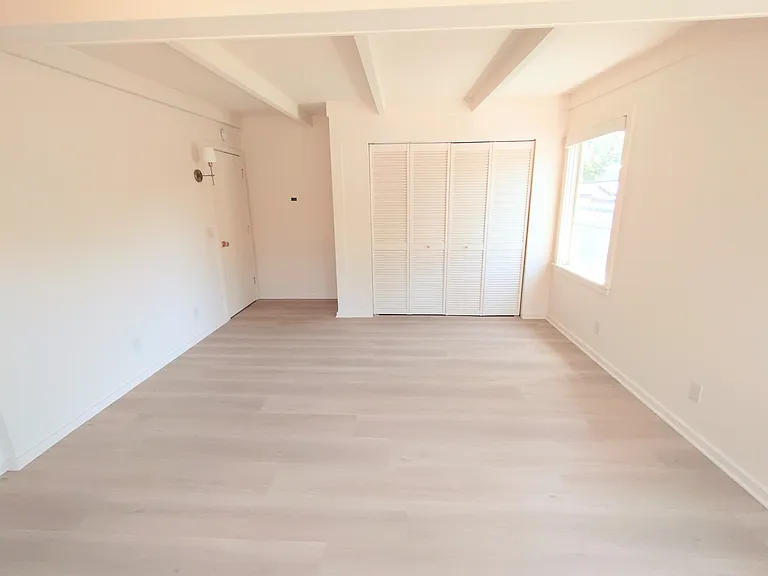 Torres St #3SW — Photo 7