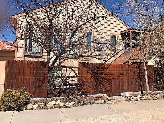 2nd image of 709 Sheridan St