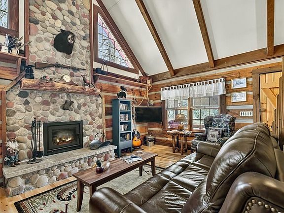 2nd image of 373 Wib Kendall Rd