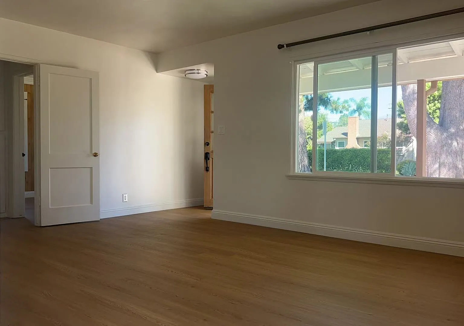 3 bed, 1224 sqft, $3,000 — Photo 4