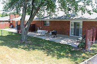 2nd image of 3531 Village Green Dr