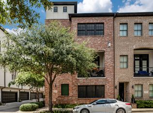 2111 Helsminster Dr, Dallas, TX 75201