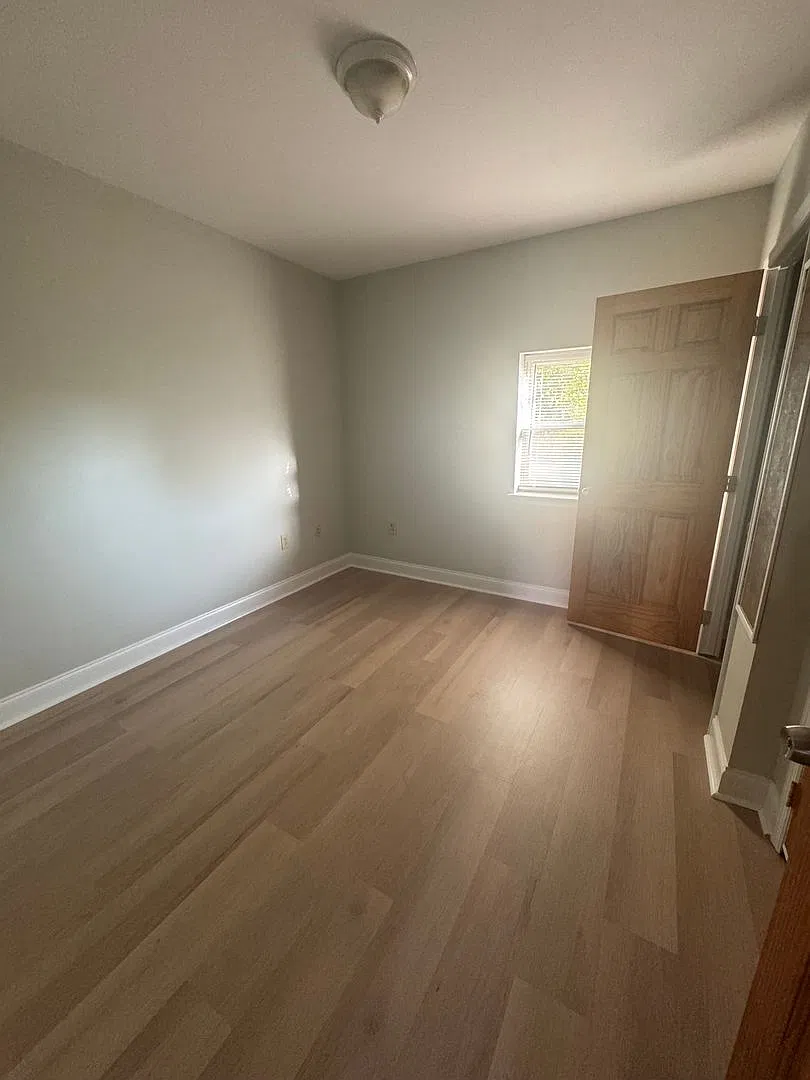 3 bedroom home on quiet block — Photo 3