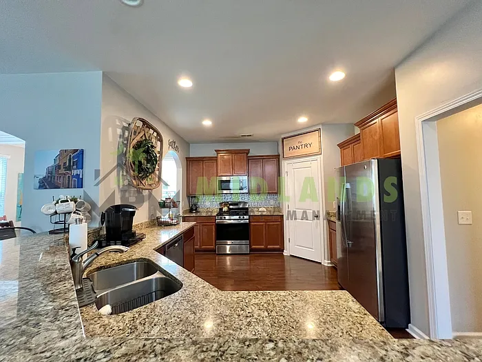 612 Calypso Ct — Photo 21