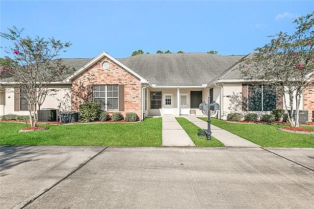 1st image of 40145 Taylors Trl APT 302