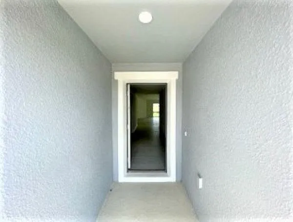 4 bed, 1989 sqft, $2,095 — Photo 4
