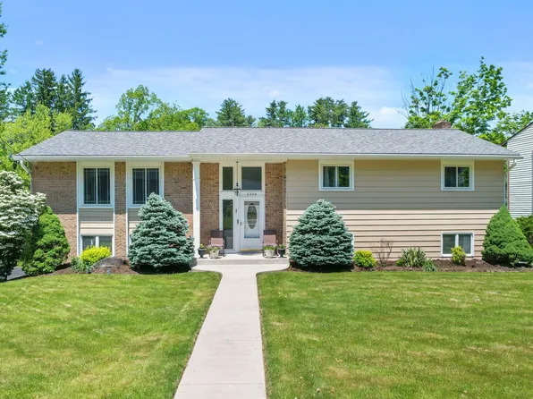 2309 Hemlock Ln, Vestal, NY 13850