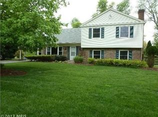 6 Locksley Ct, Silver Spring, MD 20904