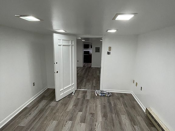 2nd image of 93 Willow St