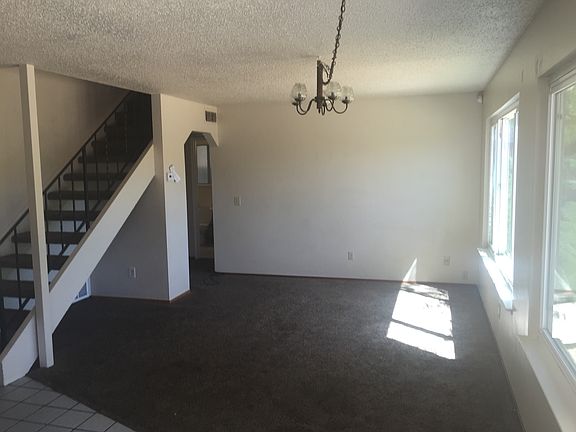 2nd image of 5513 Sunset Oak Ct