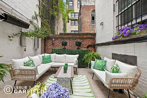 Rented by Leslie J. Garfield | media 9
