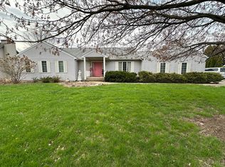 103 E South Mahomet Rd, Mahomet, IL 61853