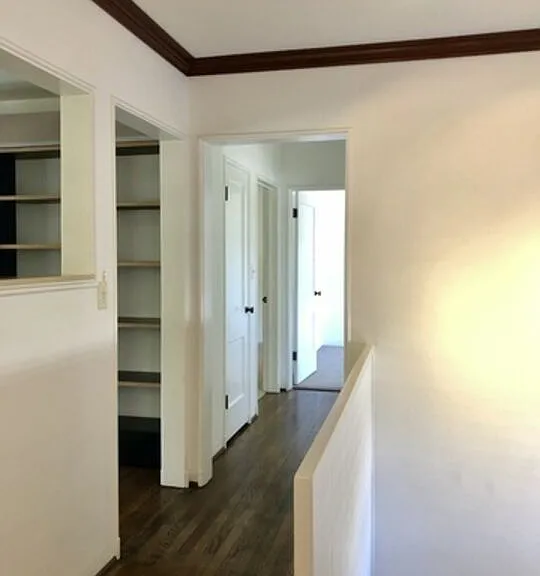 5249 1/2 Village Grn — Photo 11