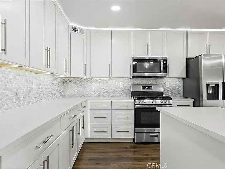 927 Cottonwood Ct — Photo 11