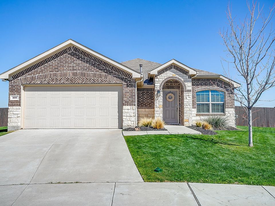 1st image of 800 Amberwood Ct