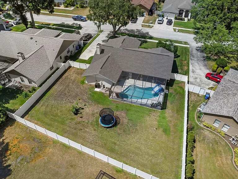 2110 Laindale Pl — Photo 27