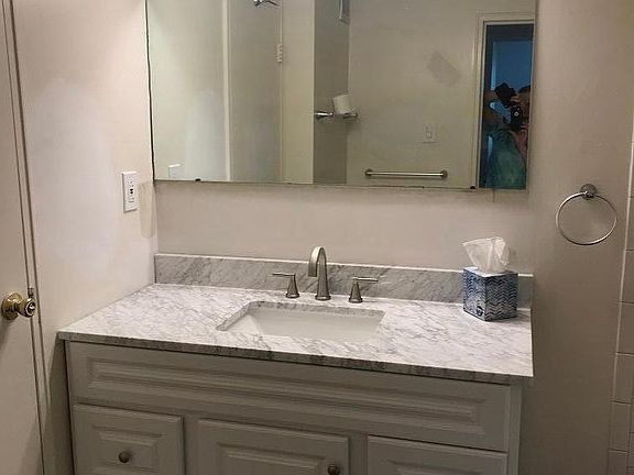 Marble vanity