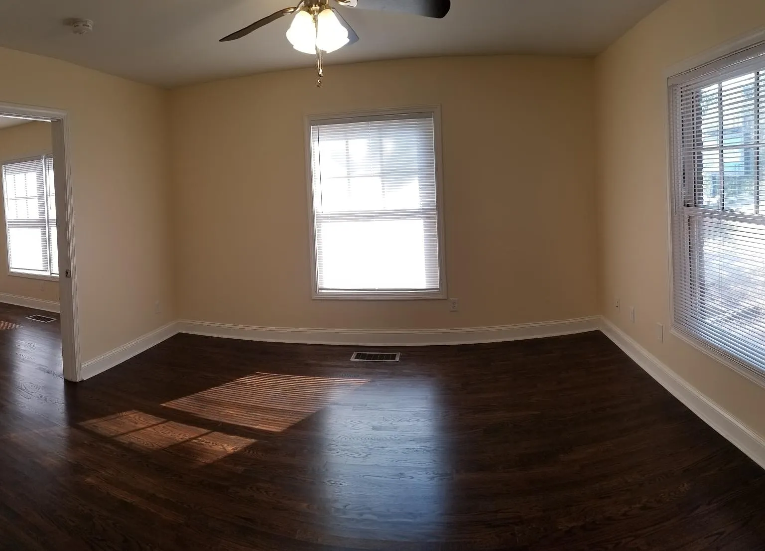 1 bed, 800 sqft, $1,395 — Photo 3