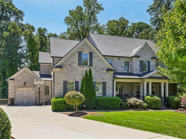 3856 Stratford Park Dr NE, Atlanta, GA 30342