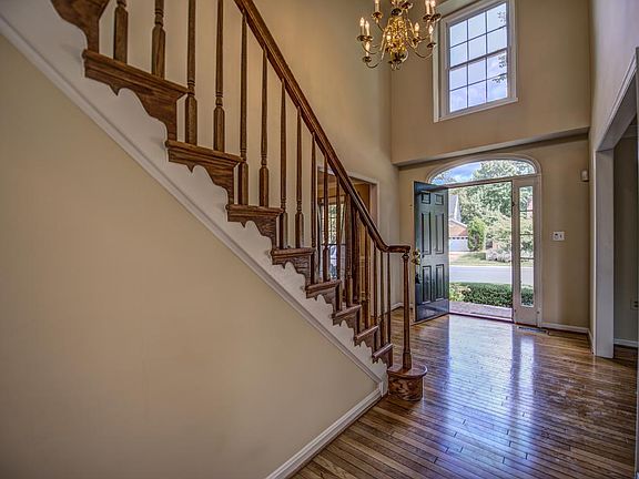 5th image of 1317 Summerfield Dr