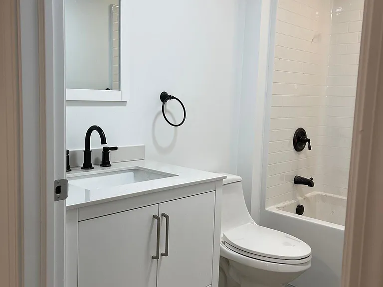 376 Brockway Ave #A — Photo 4
