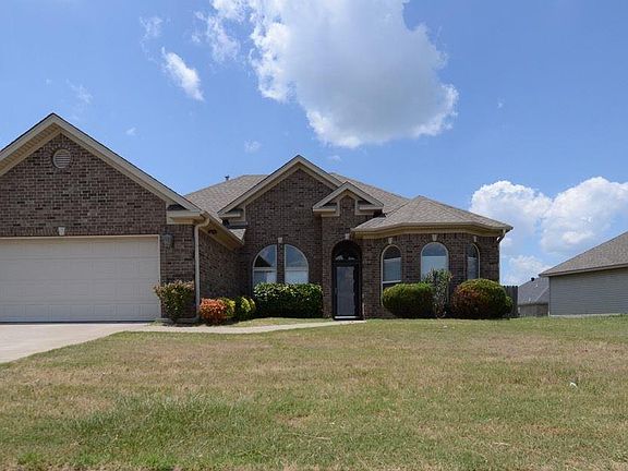 2nd image of 2205 Stone Links Dr