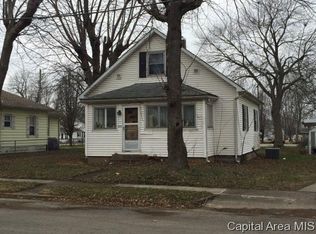 203 Garrison St, Bulpitt, IL 62517