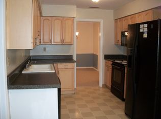 817 Sugar Maple Ln, Chesapeake, VA 23322