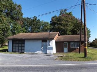 6715 Flint Hill Rd, New Tripoli, PA 18066