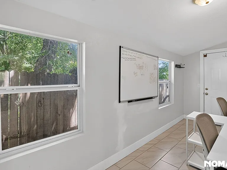 1412 N Virginia Ave — Photo 16