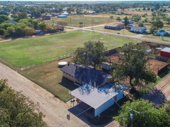 1007 S 2nd St, Haskell, TX 79521