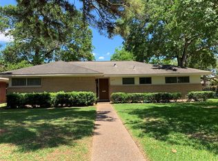 9917 Oboe Dr, Houston, TX 77025