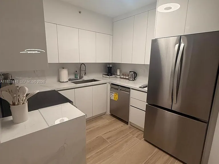 1500 Bay Rd #724S — Photo 5
