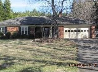 1450 Banbury Cir, Clemmons, NC 27012