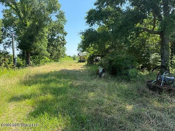 4th image of 53 Cliffs Plantation Rd