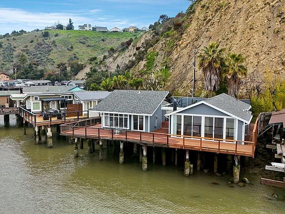 2nd image of 34 SANDY BEACH Road