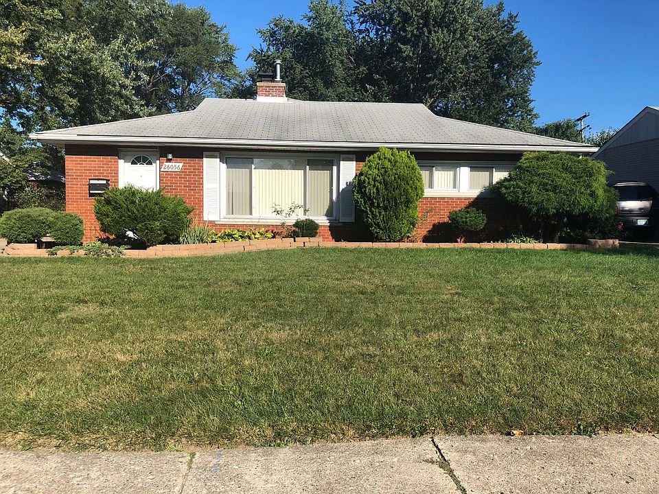 1st image of 26056 Compson St