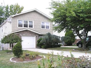 745 Woodrow Rd, Staten Island, NY 10312