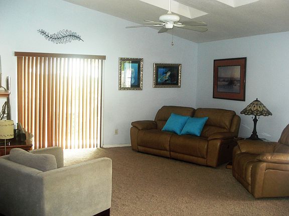 4th image of 2624 Lakeside Cir