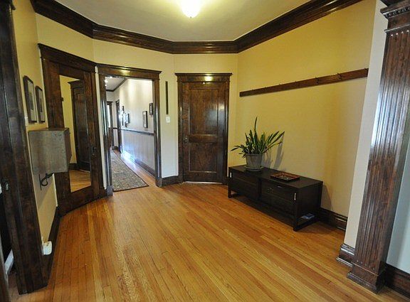 2nd image of 5319 S Woodlawn Ave #3