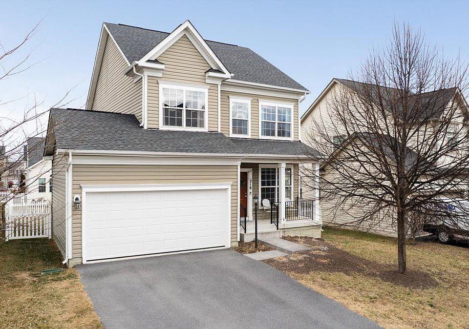 1st image of 218 Centennial Dr